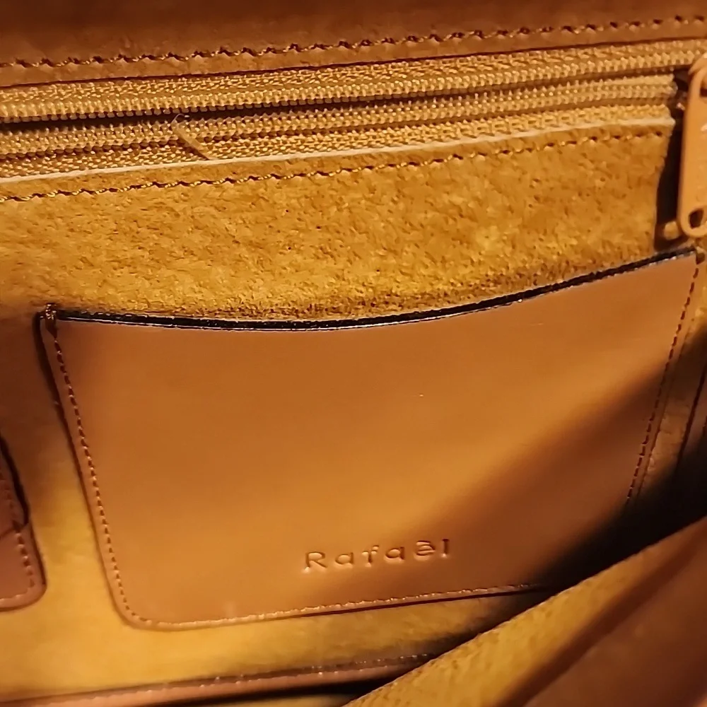 RAFAEL Classic Tan Leather Men's or Womens Briefcase/ Laptop Bag